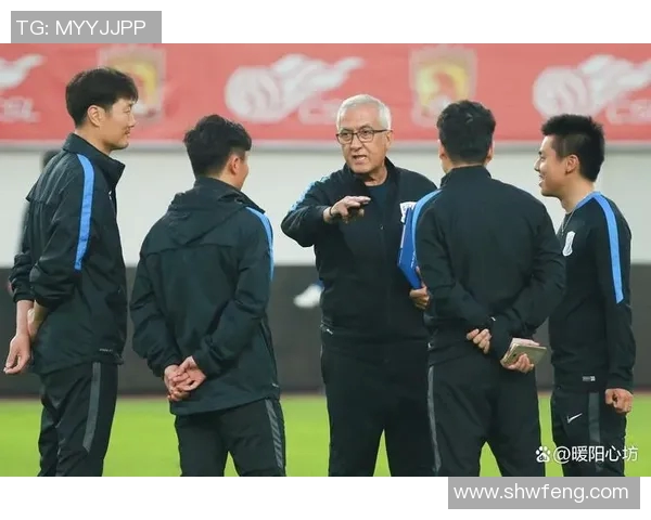 今天又传出足球明星离世的消息令人心痛球迷们纷纷悼念谁是这位传奇人物