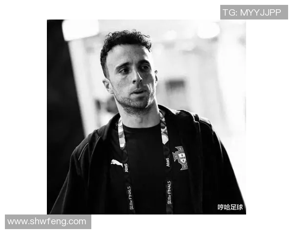 震惊世界足球明星不幸遭遇车祸离世粉丝哀悼追忆辉煌生涯